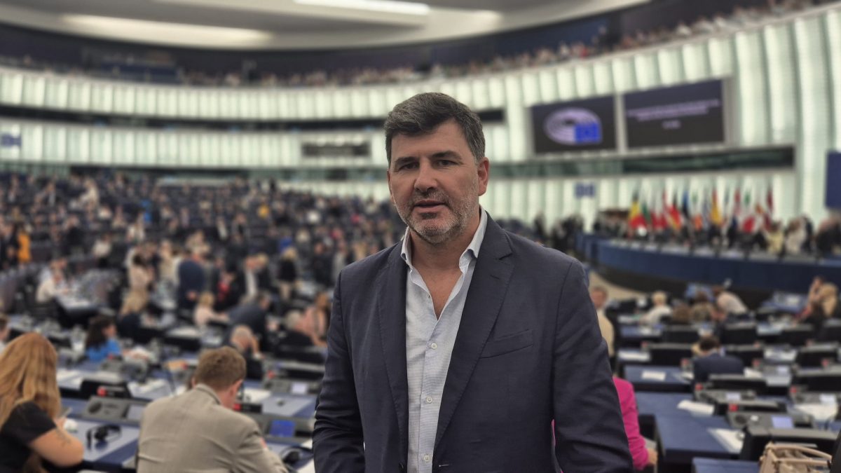 Nicolás González Casares, no Parlamento Europeo en Estrasburgo